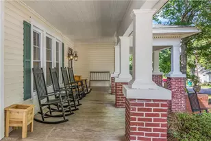 301 Bryan St, Stoneville, NC 27048 - Photo 2