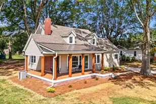 604 Salisbury St, Kernersville, NC 27284 - Photo 2