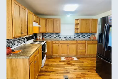 115 Stout Lane, Pilot Mountain, NC 27041 - Photo 6