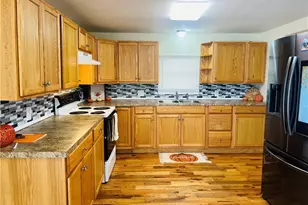 115 Stout Ln, Pilot Mountain, NC 27041 - Photo 6