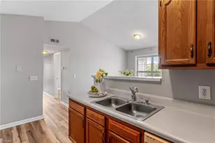 3642 Morris Farm Dr, Greensboro, NC 27409 - Photo 16