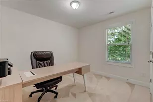 2806 Splitbrooke Dr, High Point, NC 27265 - Photo 20