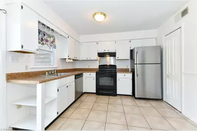 811 Scott Avenue, Greensboro, NC 27403 - Photo 8