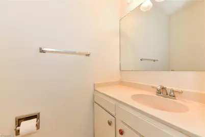 811 Scott Avenue, Greensboro, NC 27403 - Photo 12