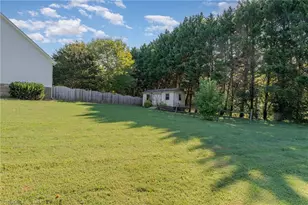 6393 Willow Hill Ct, Pleasant Garden, NC 27313 - Photo 4