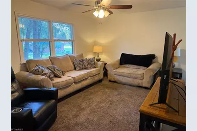 220 Knollwood Drive, Eden, NC 27288 - Photo 10