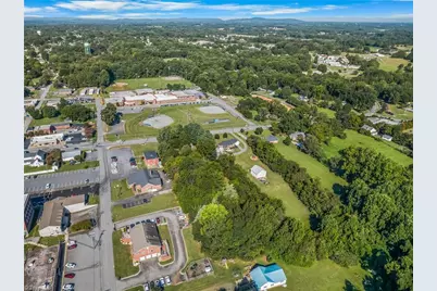 404 N State Street, Yadkinville, NC 27055 - Photo 8