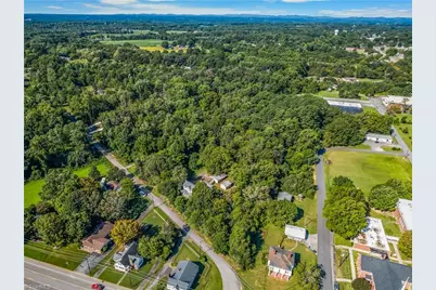 420 Carolina Avenue, Yadkinville, NC 27055 - Photo 4