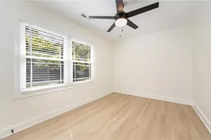 2200 Hathaway Dr, Greensboro, NC 27408 - Photo 22