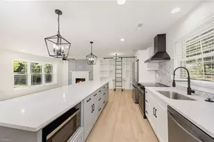 2200 Hathaway Dr, Greensboro, NC 27408 - Photo 2