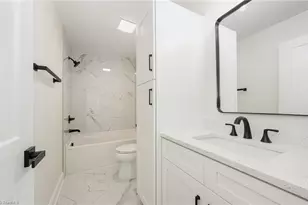 2200 Hathaway Dr, Greensboro, NC 27408 - Photo 24