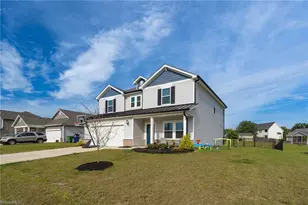 218 Braeburn Dr, Graham, NC 27253 - Photo 2