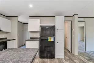 324 Center Ln, Thurmond, NC 28683 - Photo 22