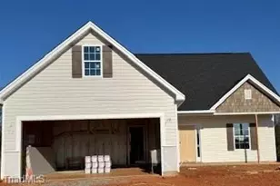 1330 Dandridge Dr, Kernersville, NC 27284 - Photo 2