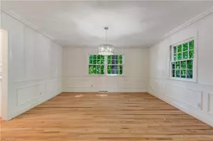 42 Kemp Rd E, Greensboro, NC 27410 - Photo 10