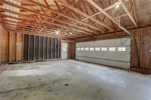 42 Kemp Rd E, Greensboro, NC 27410 - Photo 38