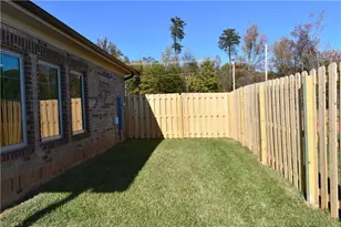 4711 Willowstone Dr, High Point, NC 27265 - Photo 20