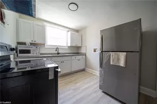 1511 Waverly St, High Point, NC 27265 - Photo 6