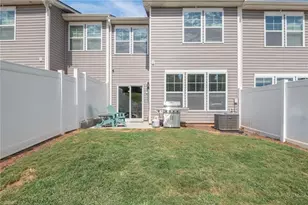 1236 Evelynnview Ln, Kernersville, NC 27284 - Photo 18