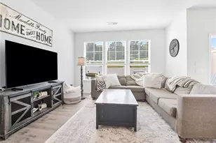 1236 Evelynnview Ln, Kernersville, NC 27284 - Photo 1