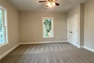 802 Montgomery St, Reidsville, NC 27320 - Photo 16