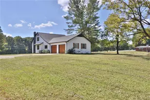 1826 N Oak Ridge Church Rd, Yadkinville, NC 27055 - Photo 40