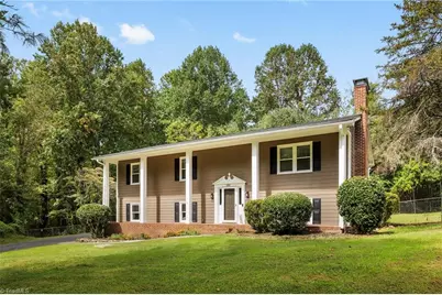 6065 Hedgerow Circle, Clemmons, NC 27012 - Photo 2