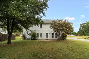 4514 Woodway Dr, Kernersville, NC 27284 - Photo 4