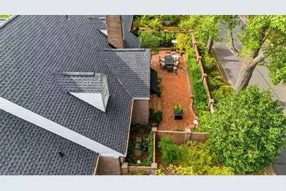 2 Saint Augustine Square, Greensboro, NC 27408 - Photo 48