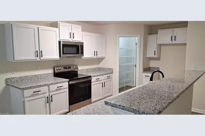 134 Pillow Lane, Burlington, NC 27217 - Photo 10