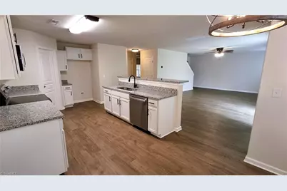 134 Pillow Lane, Burlington, NC 27217 - Photo 4