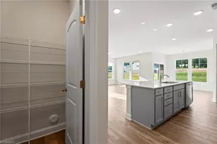 655 Ellabell Dr, Winston-Salem, NC 27127 - Photo 10