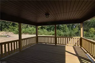 109 Fletcher's Farm Dr, Thomasville, NC 27360 - Photo 4