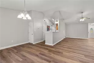 3815 Pineway Dr, Greensboro, NC 27405 - Photo 12