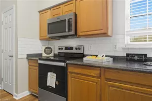 3815 Pineway Dr, Greensboro, NC 27405 - Photo 8