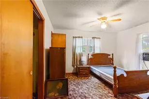 312 Brookview Dr, Boomer, NC 28606 - Photo 12