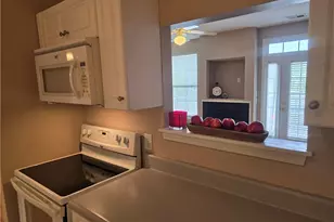 3015 Winston Dr, Burlington, NC 27215 - Photo 6