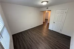 233 N Sunset Dr, Winston-Salem, NC 27101 - Photo 4