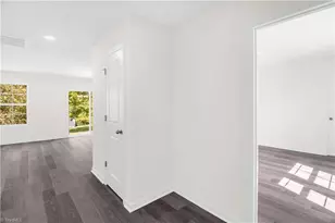 17 Grace Dr, Thomasville, NC 27360 - Photo 4