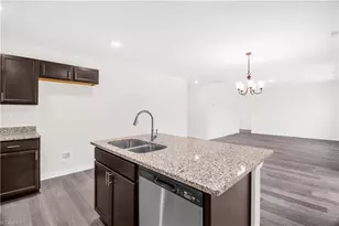 17 Grace Dr, Thomasville, NC 27360 - Photo 12