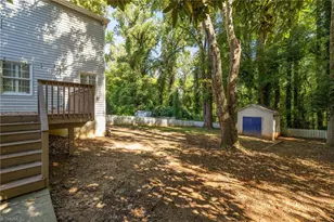 1504 Colonial Ave, Greensboro, NC 27408 - Photo 28