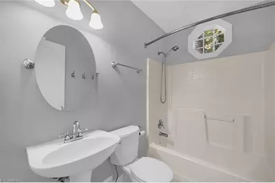 1504 Colonial Avenue, Greensboro, NC 27408 - Photo 20