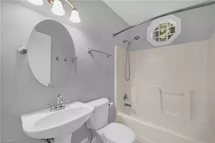 1504 Colonial Ave, Greensboro, NC 27408 - Photo 20