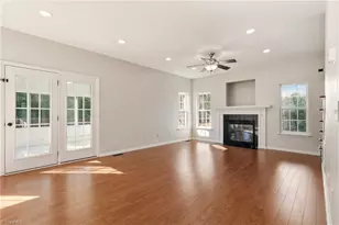 2166 Glen Cove Way, High Point, NC 27265 - Photo 10