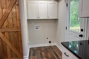 30 Culbreth Ave, Thomasville, NC 27360 - Photo 10