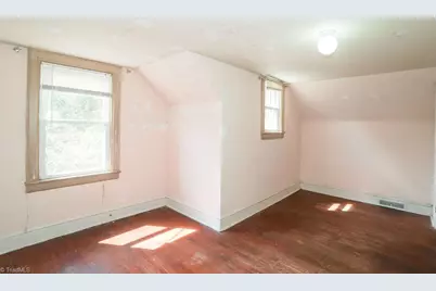 1000 Sykes Avenue, Greensboro, NC 27405 - Photo 28