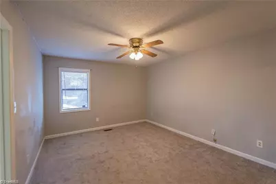 1101 Aspen Way, Winston-Salem, NC 27106 - Photo 8