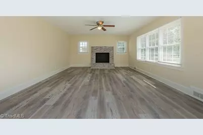 206 Abbotts Avenue, Lexington, NC 27292 - Photo 10