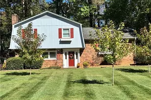 182 Woodburn Pl, Advance, NC 27006 - Photo 2