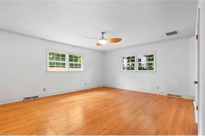 526 Ashland Drive, Greensboro, NC 27403 - Photo 12